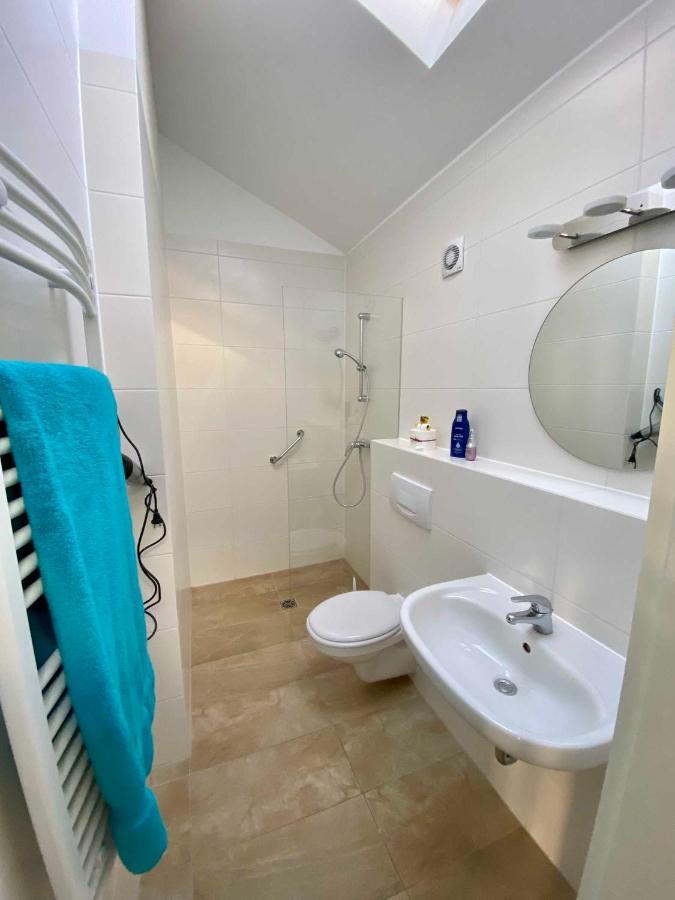 Deb 043 Ferienwohnungen Im Ostseebad Goehren Landhaus 외부 사진
